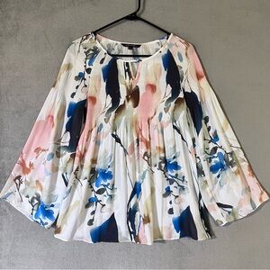 Charlie B Abstract Floral Blouse Womens Petite Small PS Shirred Front & Back